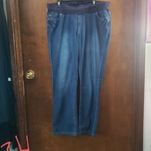 Planet Motherhood maternity jeans